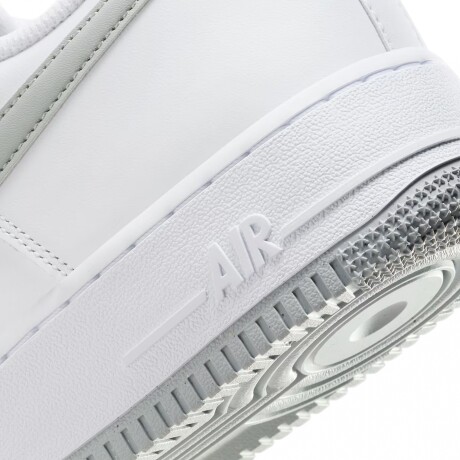 NIKE AIR FORCE 1 LOW 07 White