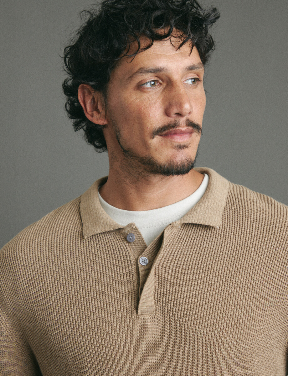 470576 REMERA HARRY Camel