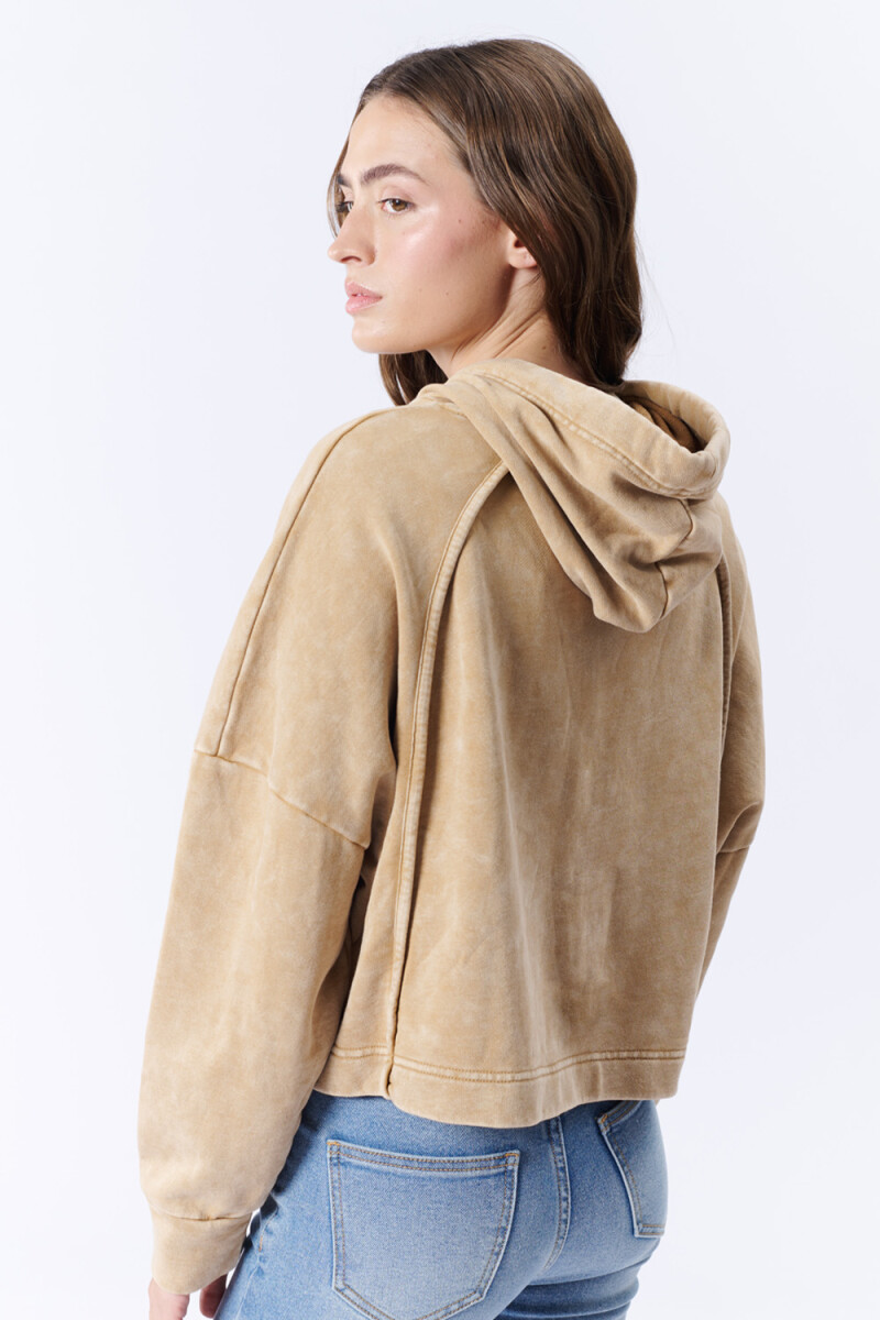 Canguro deportivo cropped Camel