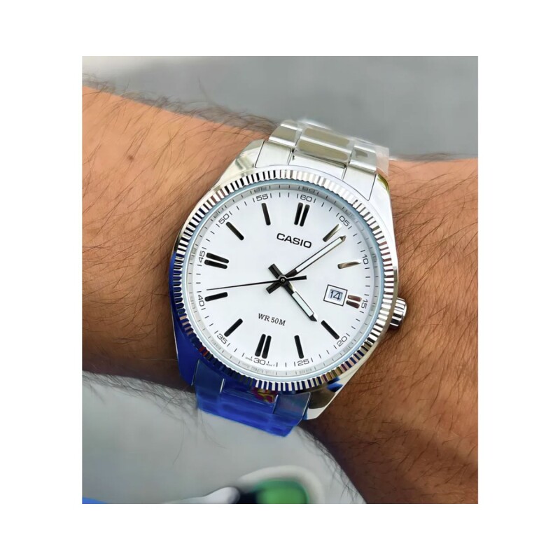 Reloj Análogo Casio 1302 D 7A1VDF para Hombre Reloj Análogo Casio 1302 D 7A1VDF para Hombre