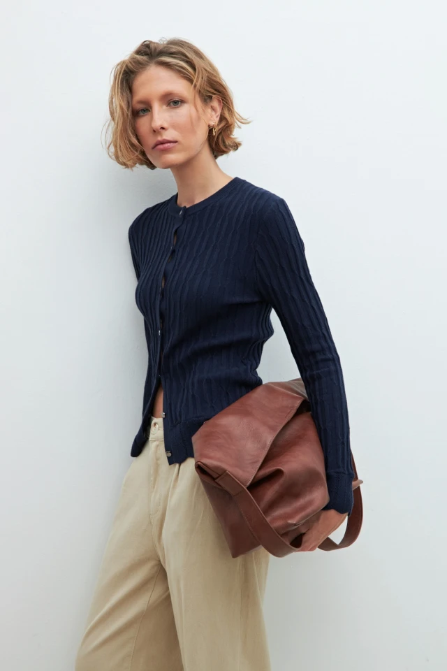 Cardigan con estructura azul marino