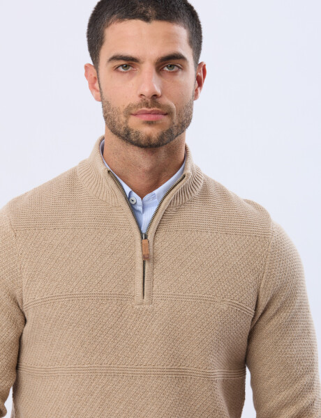 BUZO TEJIDO TEXTURADO Beige