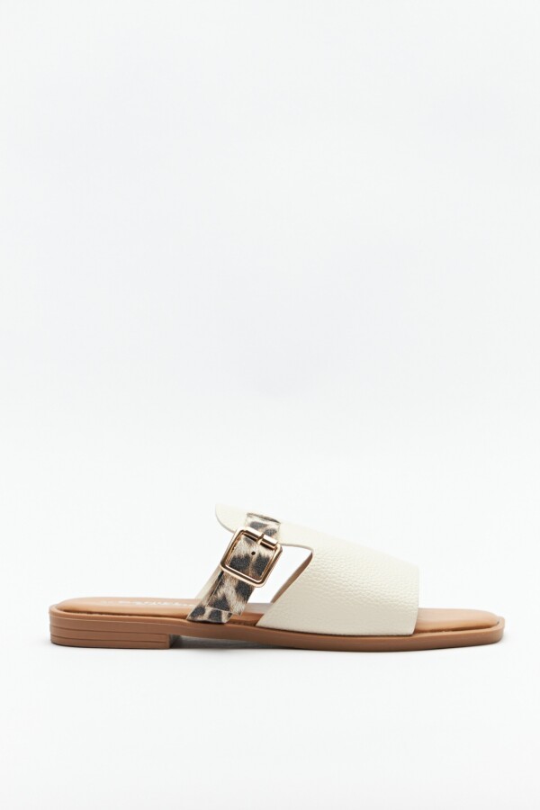 SANDALIA PRUDENCE Crudo