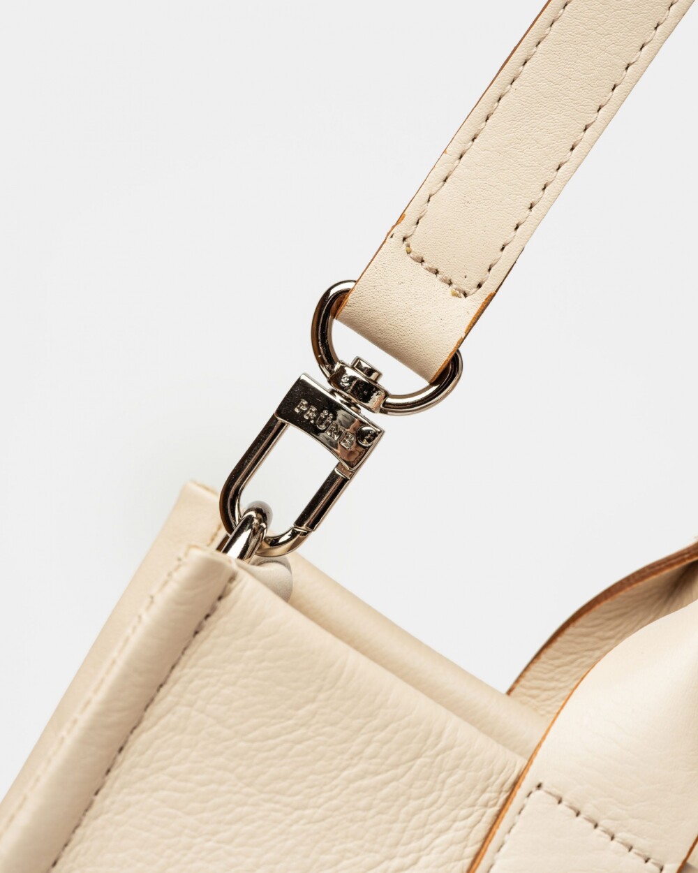 Cartera de mano Capri en cuero liso vegetal Natural