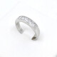 Anillo Medio Sin Fin En Oro Blanco 18K Y Brillantes Corte Princesa Anillo Medio Sin Fin En Oro Blanco 18K Y Brillantes Corte Princesa