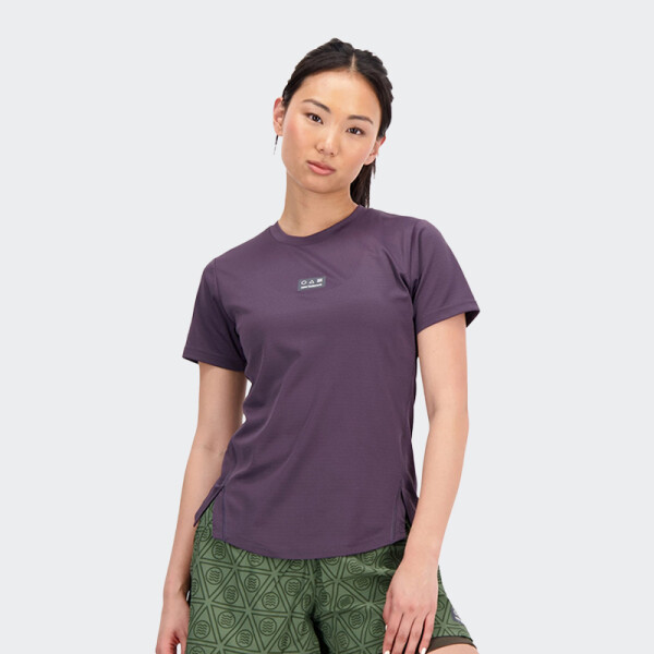 Remera New Balance Impact Run Violeta