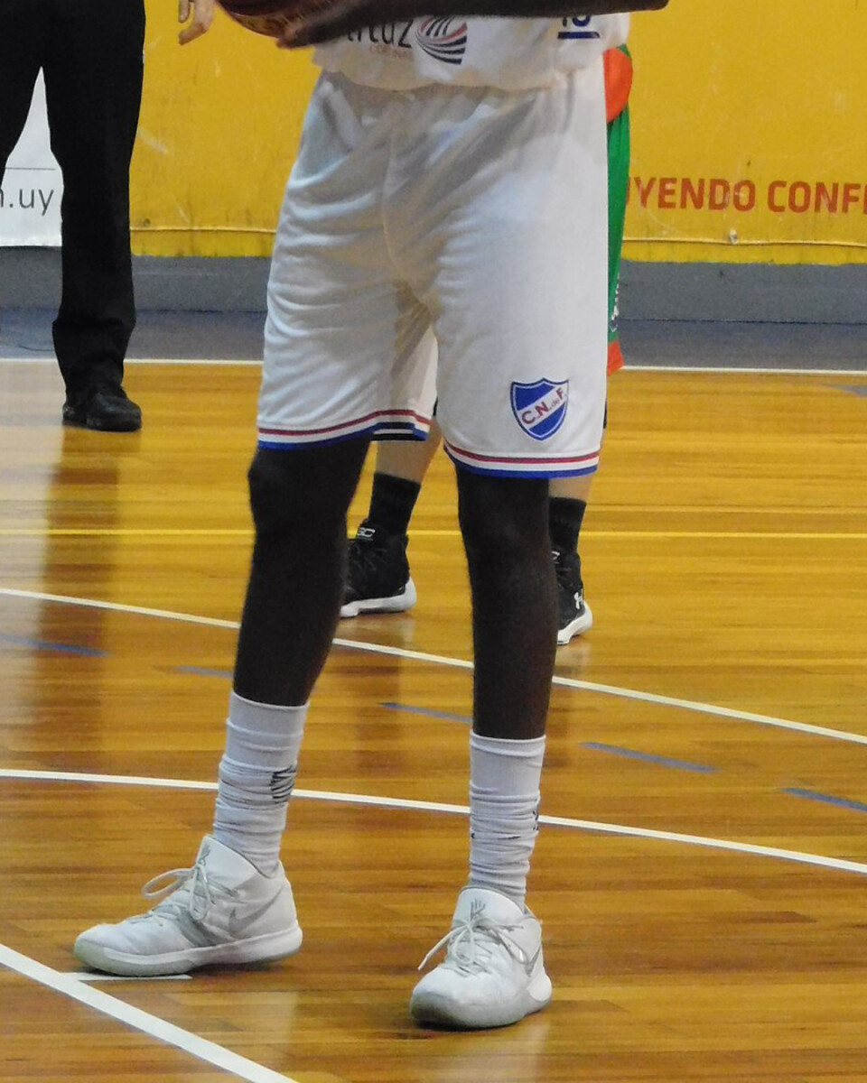 Bermuda Basketball CNdeF Ad. 17 Nacional Oficial Hombre - 964 