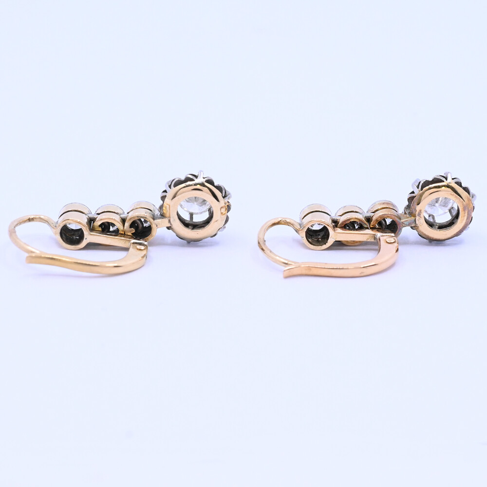 Caravanas antiguas 18k 2 tonos con brillantes. Caravanas antiguas 18k 2 tonos con brillantes.