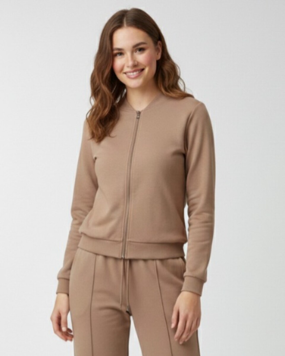 Campera de Viscolycra. 