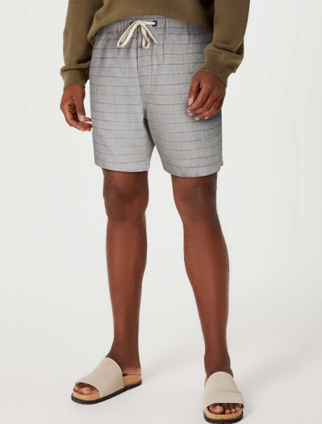 BERMUDA ESTILO JOGGER CON ESTAMPADO CELESTE