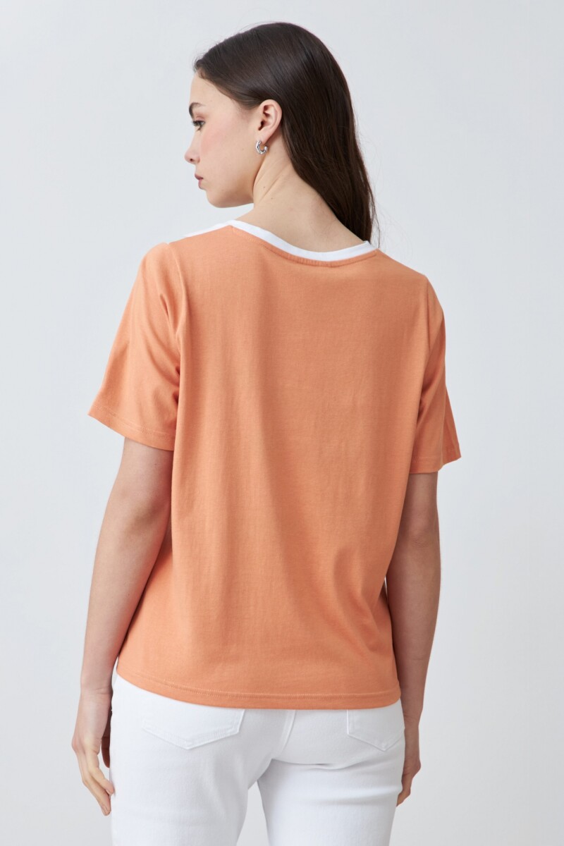 Remera color block blanco