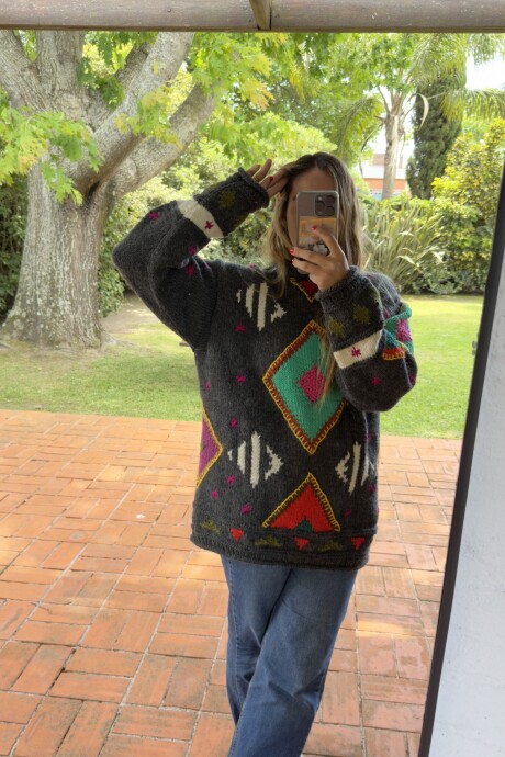Sweater Gitano Lana Base Gris Oscuro