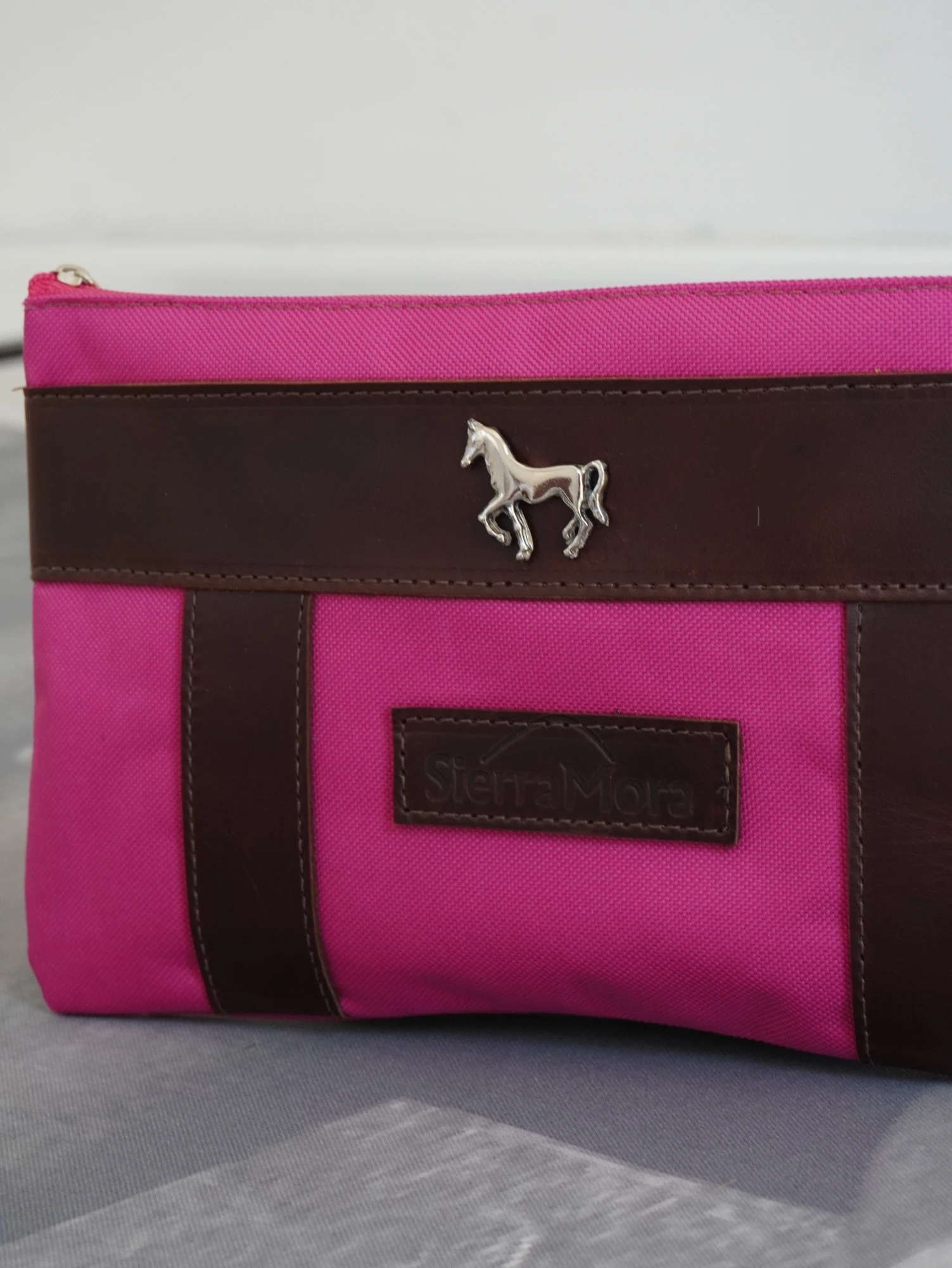 Sobre Cartuchera Mustang -  Chocolate