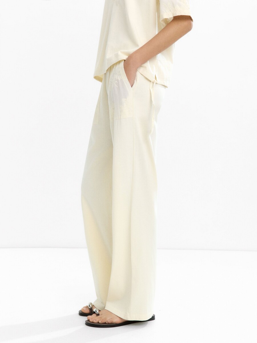 Pantalón 100 % Algodón Con Bordado crudo