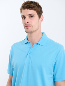 520857 REMERA FERAUD Celeste