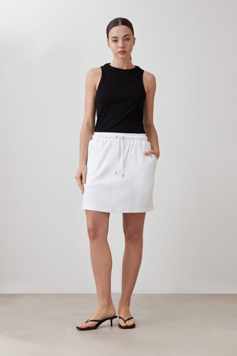 Falda con pretina elastizada - blanco 