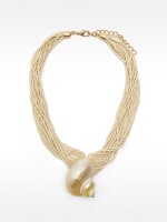 Collar Multihileras Con Concha blanco