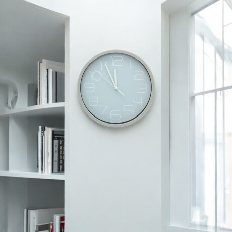 Reloj de pared 28 cm diámetro borde blanco fondo celeste Sc