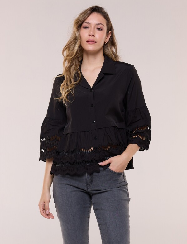 Camisa Con Mangas De Bordado Suizo NEGRO