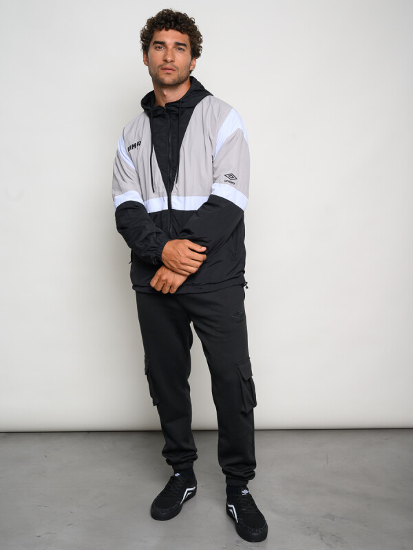 CAMPERA NYLON PULSE Umbro Hombre 259