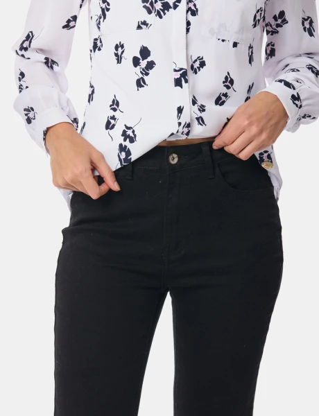 PANTALÓN DE JEAN SKINNY Negro