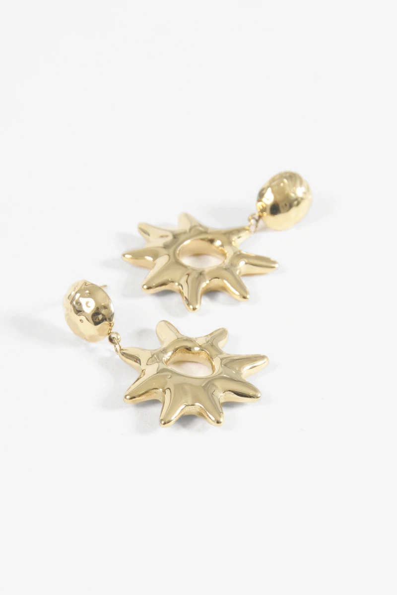 Aros acero con dije estrella dorado