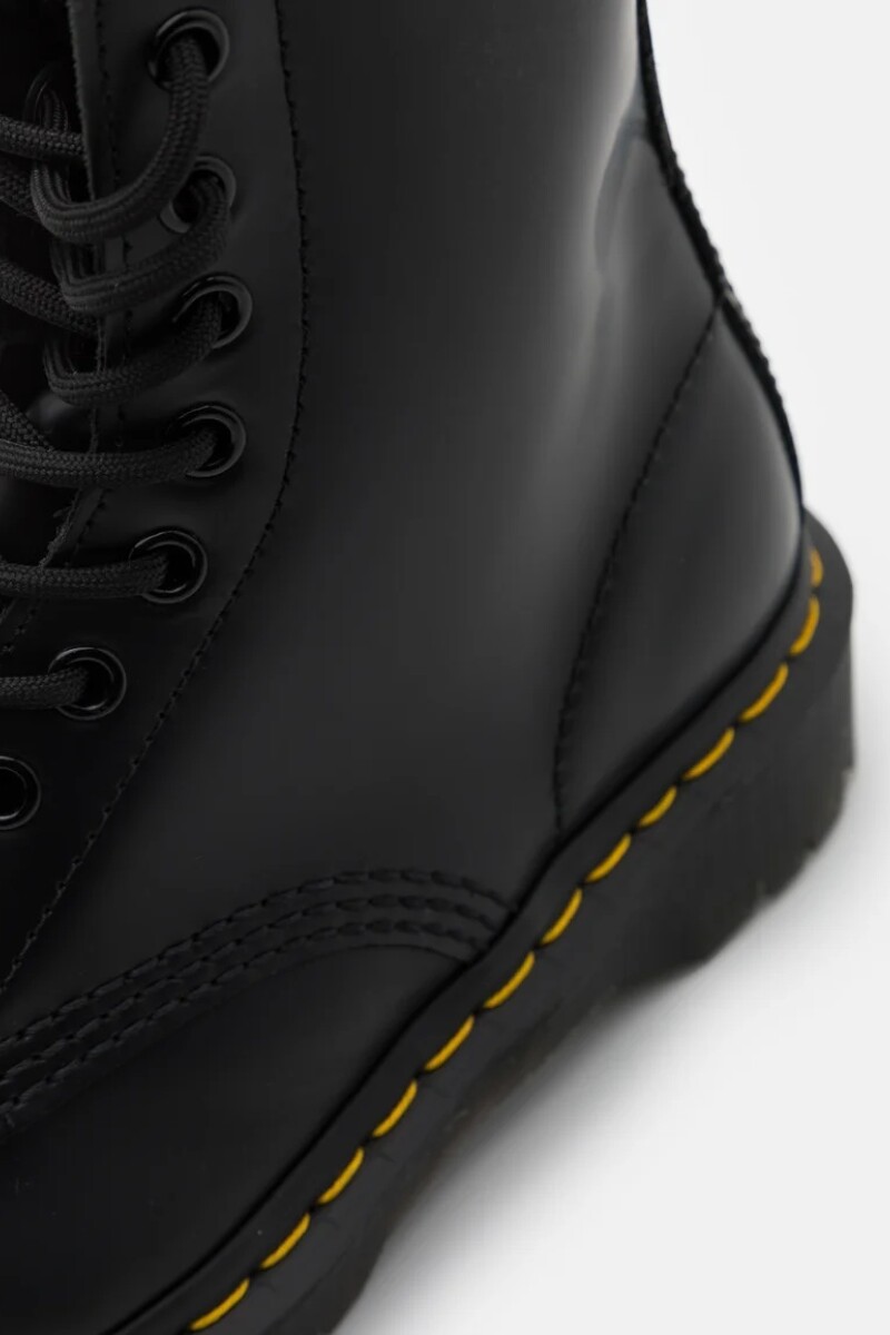 1460 Black Smooth Negro