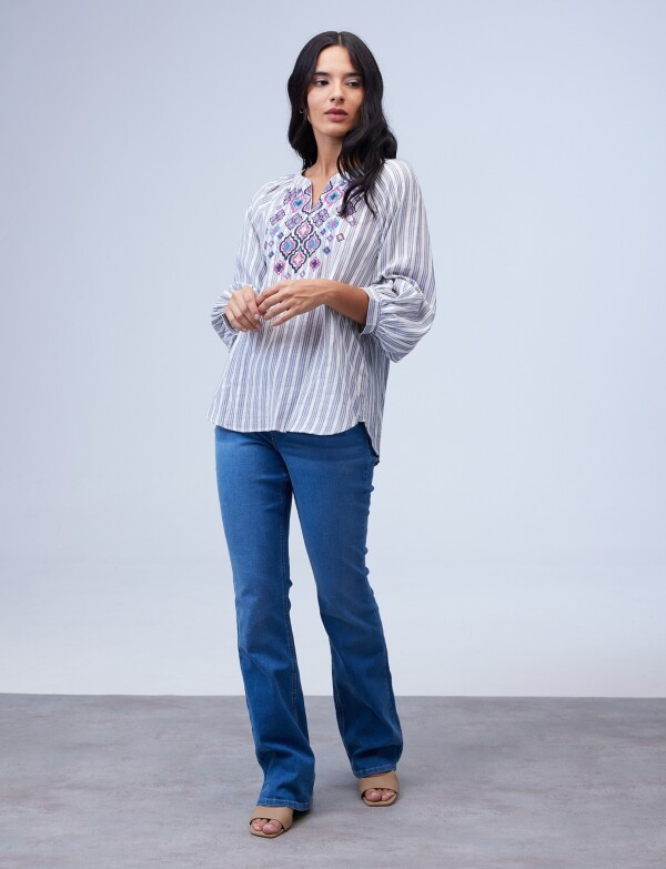 Blusa Bordada AZUL/MULTI
