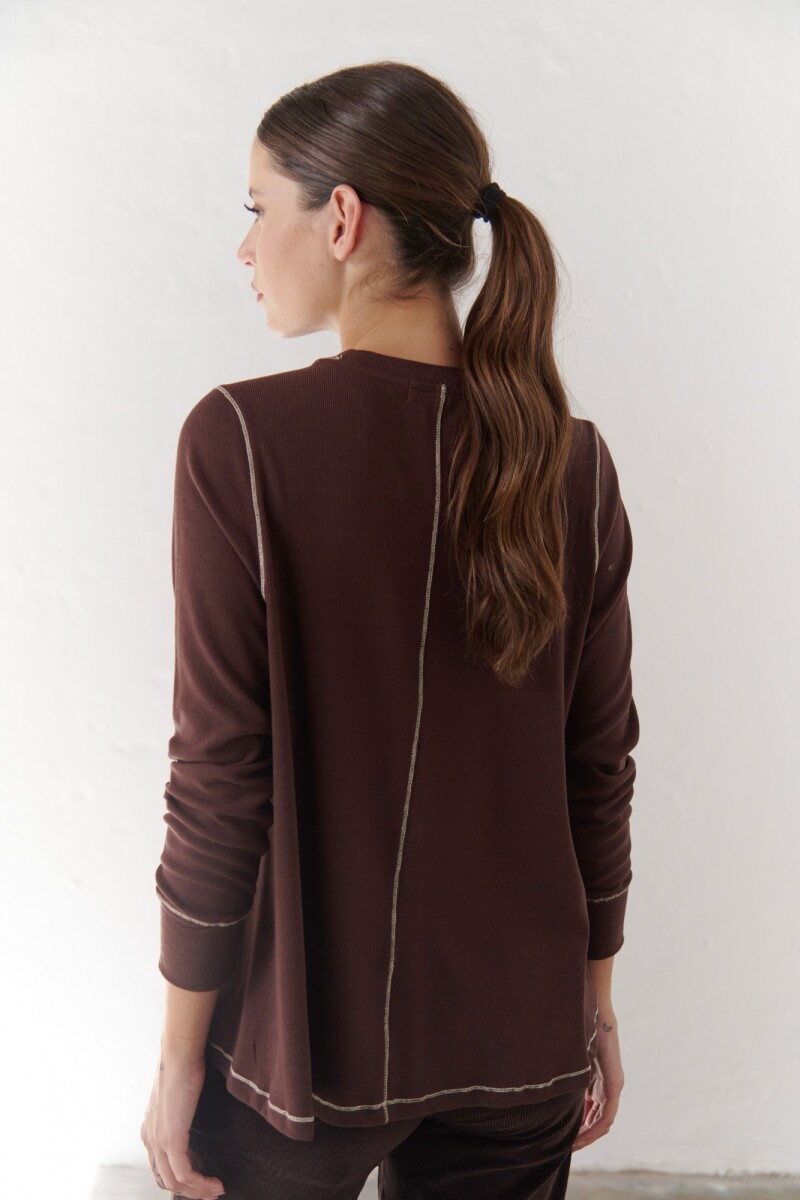 REMERA A CHOCOLATE