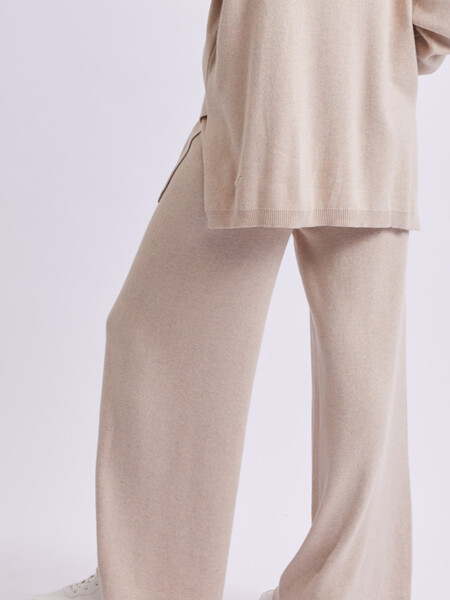 Pantalón de punto Beige