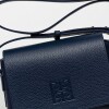 Mini bag Hana en cuero graneado Marine Blue