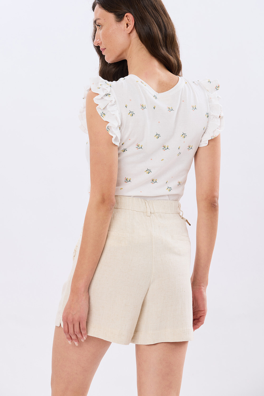 SHORT DE LINO CON VOLADO Arena