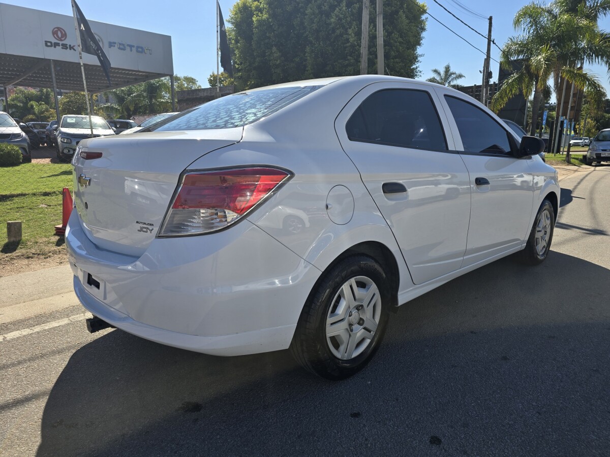 Chevrolet Prisma Joy 1.0 Extra Full| Permuta / Financia Chevrolet Prisma Joy 1.0 Extra Full| Permuta / Financia