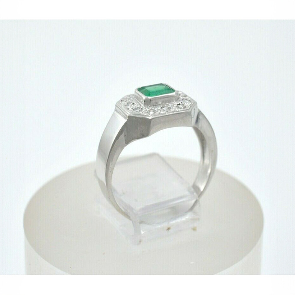 Anillo Esmeralda Y Brillantes Hecho A Mano Anillo Esmeralda Y Brillantes Hecho A Mano