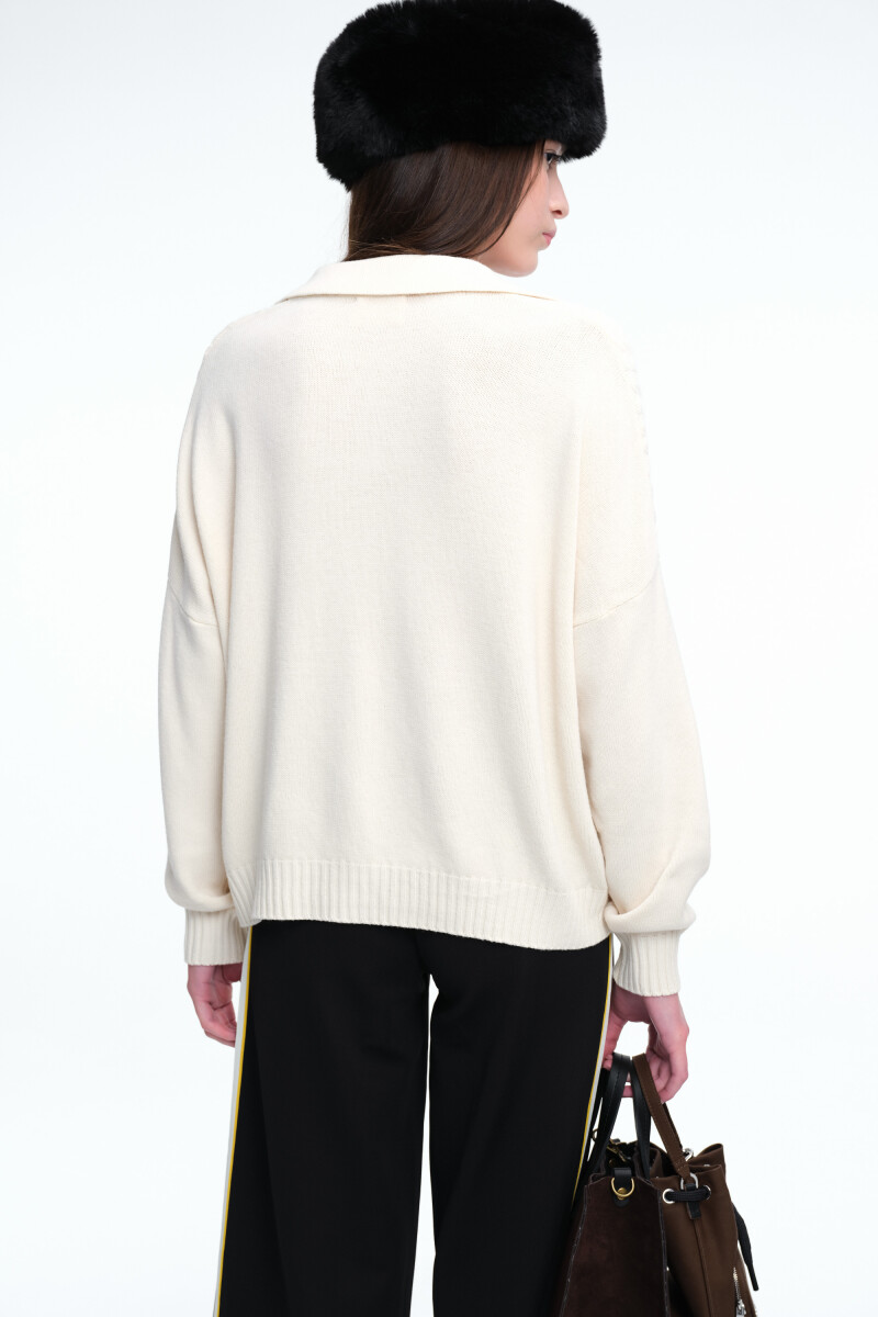 SWEATER TRENZAS Crema