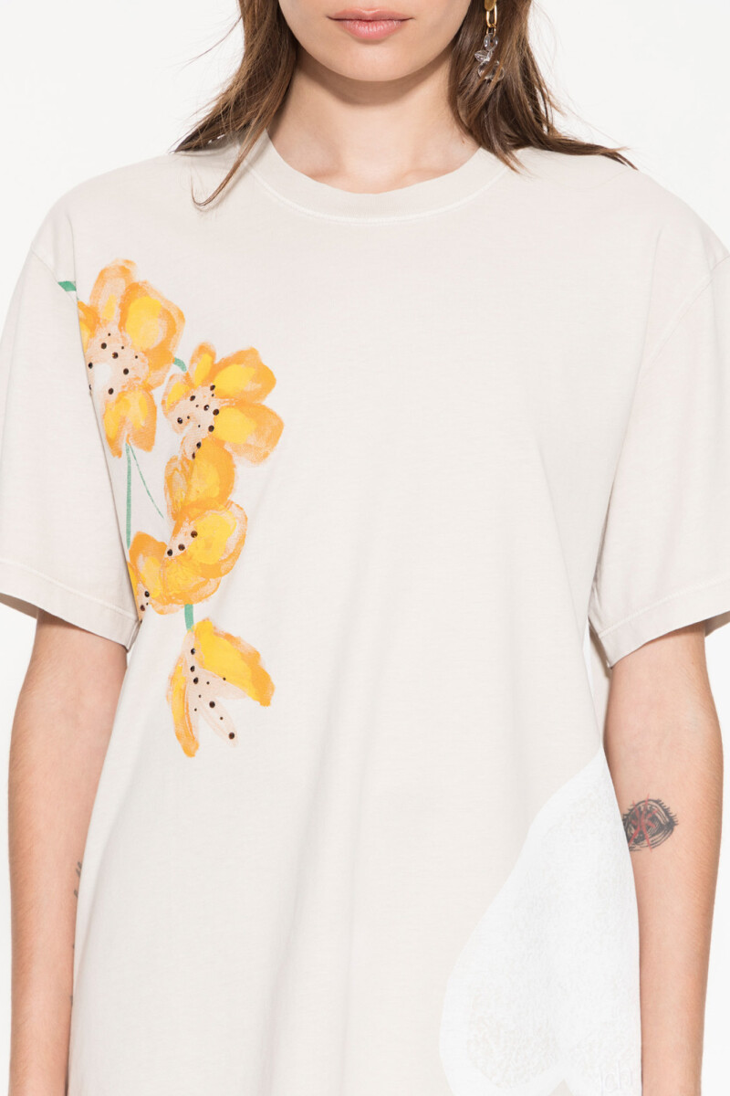 REMERA LOVER Beige