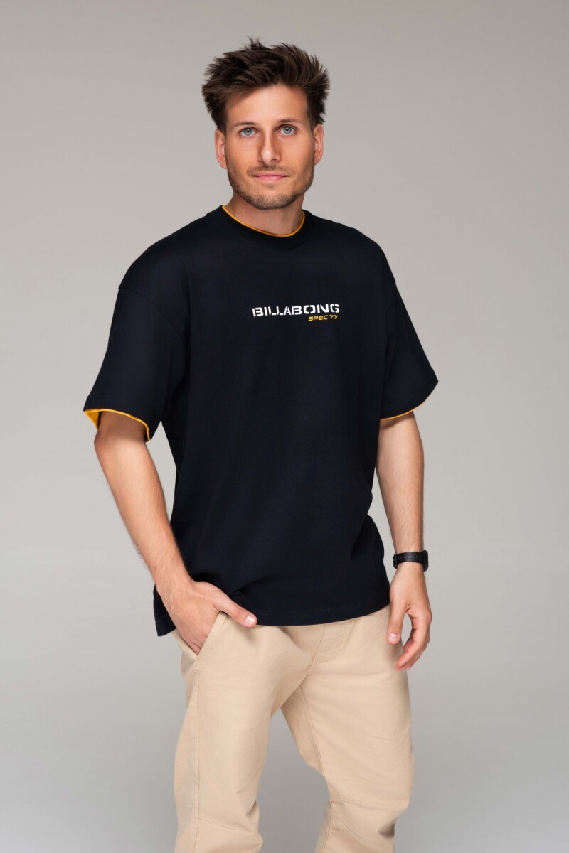 REMERA SPEC TIPPER SS Black J-negro