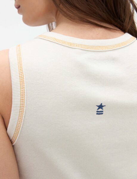 Musculosa Jenny Crudo