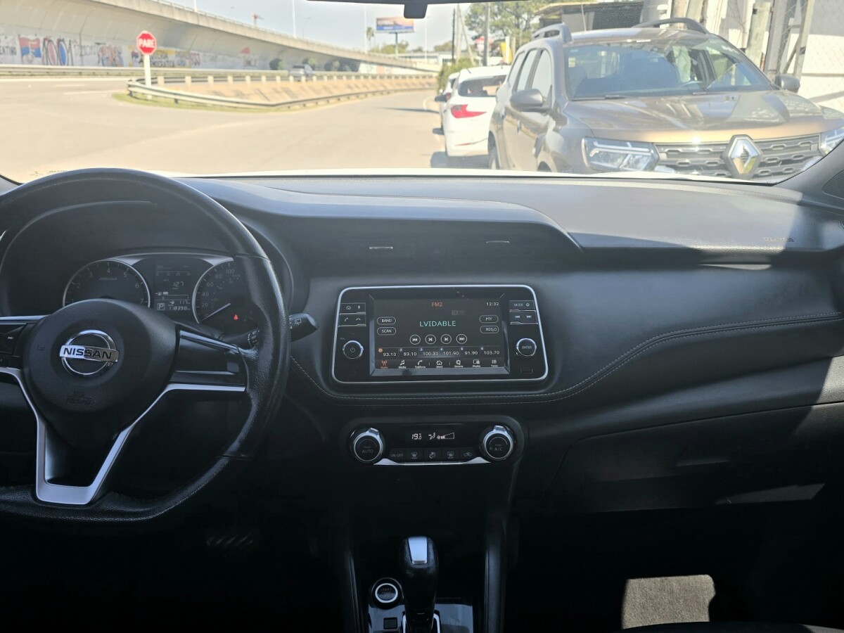 Nissan Kicks Exclusive EXCELENTE ESTADO | Permuta / Financia Nissan Kicks Exclusive EXCELENTE ESTADO | Permuta / Financia