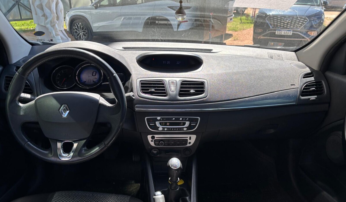 Renault Fluence Dynamique 2,0 MT - 2016 Renault Fluence Dynamique 2,0 MT - 2016