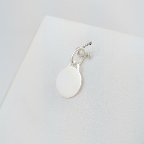 Medalla de plata 925, lisa con opción de grabar, diámetro 12mm. Medalla de plata 925, lisa con opción de grabar, diámetro 12mm.