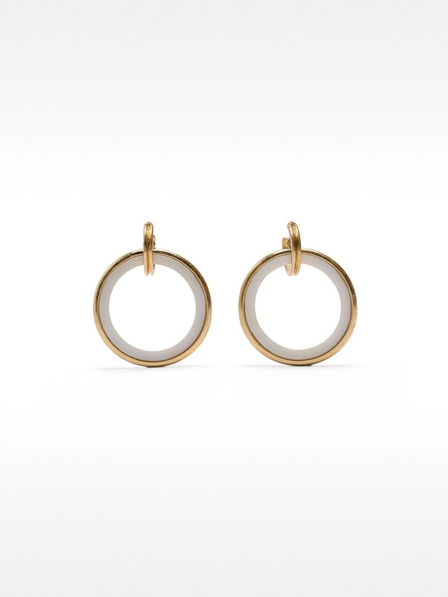 Pendientes De Aro Con Conchas blanco