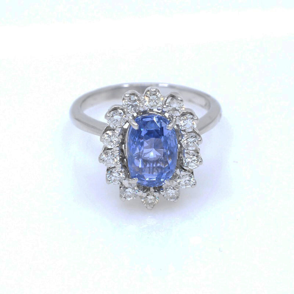 Anillo en oro 18k blanco , brillantes y zafiro Anillo en oro 18k blanco , brillantes y zafiro