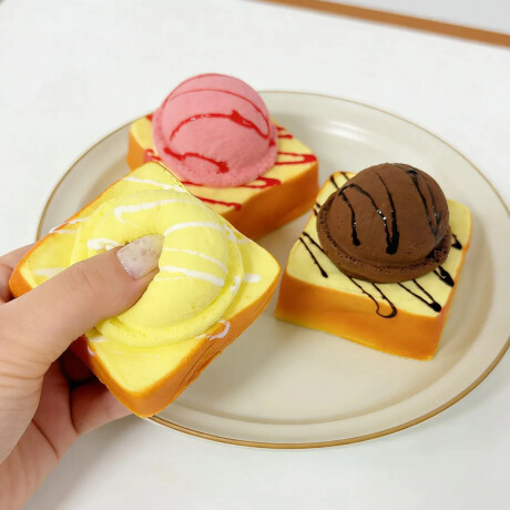 Squishy Postre con Helado Amarillo
