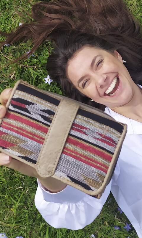 BILLETERA BOHO EMMA DISEÑO GUARDA Y TOPO