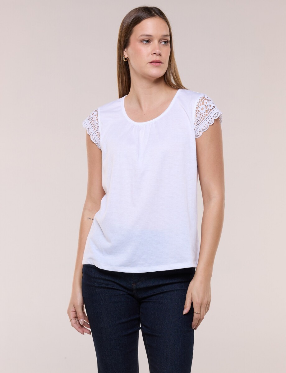 Remera Manga Crochet - Blanco 