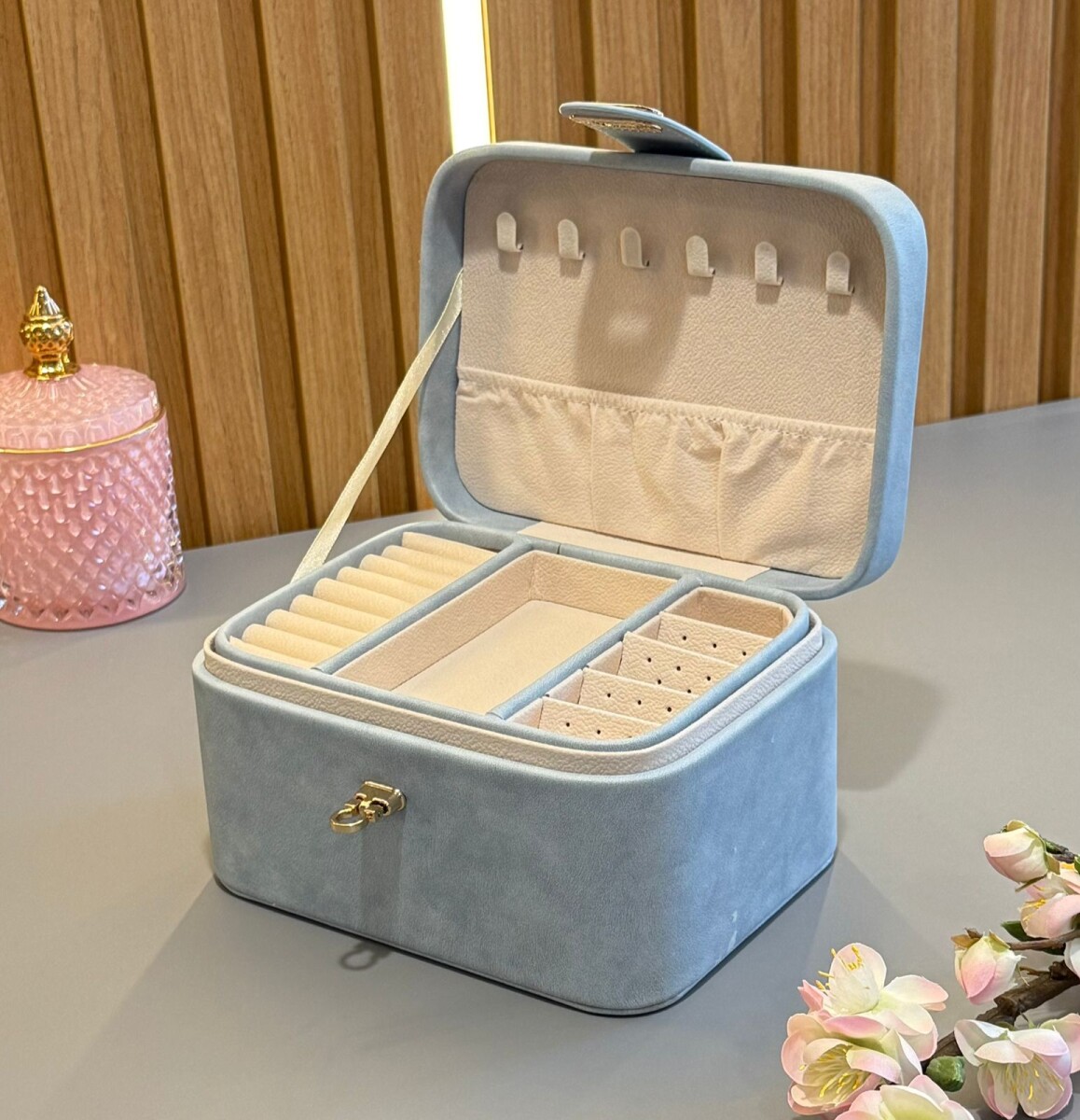 Joyero Organizador Cuero Sintético Alto 13.5cm x Largo 18cm x Ancho 10.5cm 