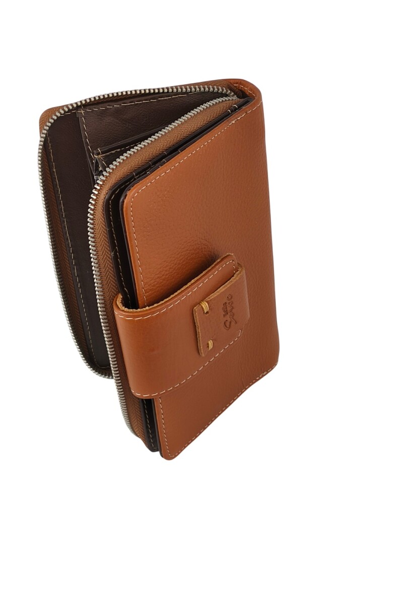 Monedero con tarjetero y costura a mano Marrón