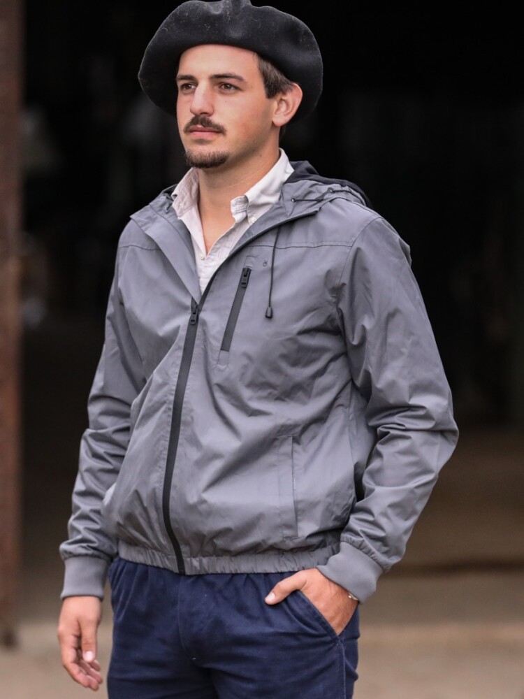 Campera impermeable gris Campera impermeable gris