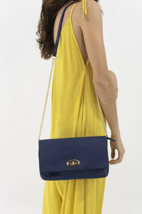 Cartera con Broche Azul